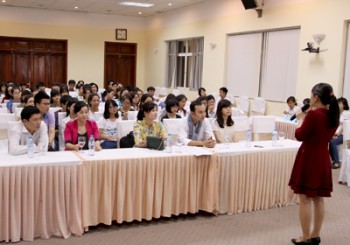 R Talk 2: NCKH sinh viên – Những bước đi đầu tiên